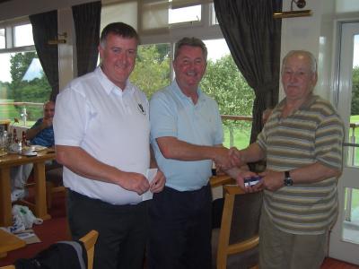 Joe Finnegan nearest the pin Dundalk 2012.JPG