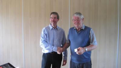 Liam nearest the pin captains day 2016.JPG